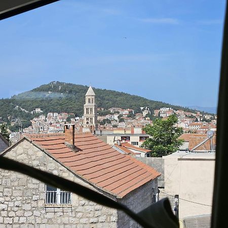 Cherry-Old Town Split Buitenkant foto